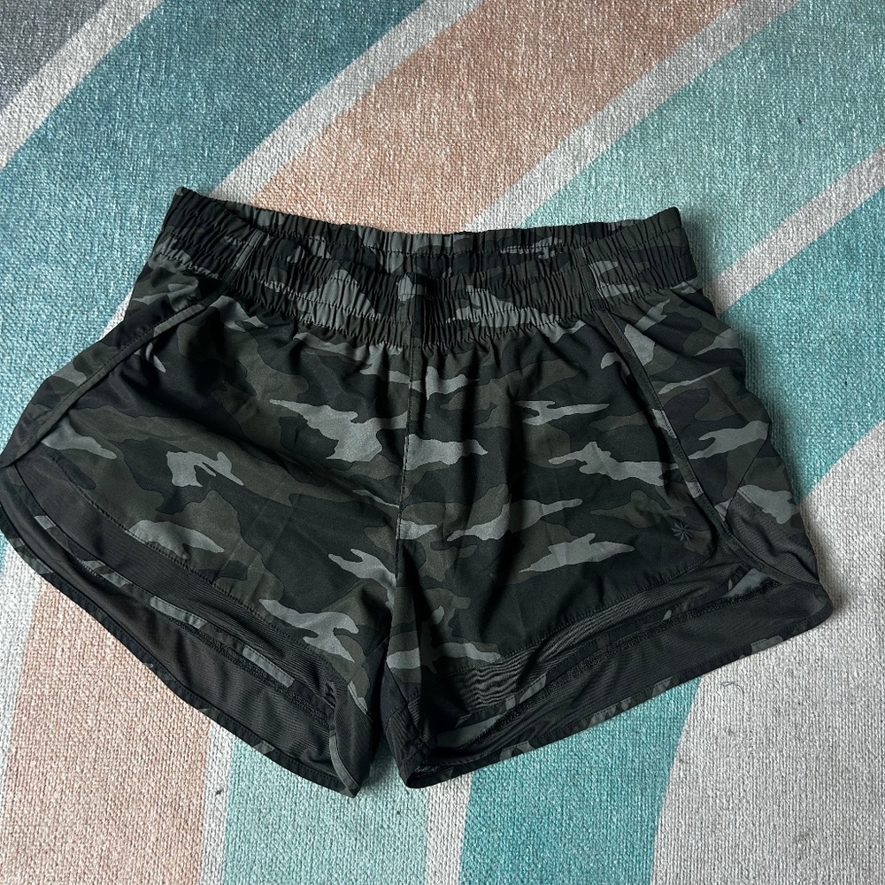 Athleta Printed Mesh Racer Run Shorts